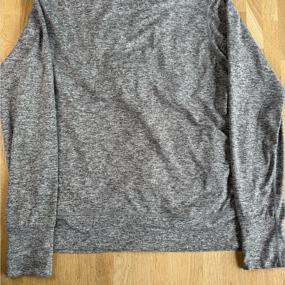 🩶VUORI HALO PERFORMANCE HOODIE - Picture 7 of 7